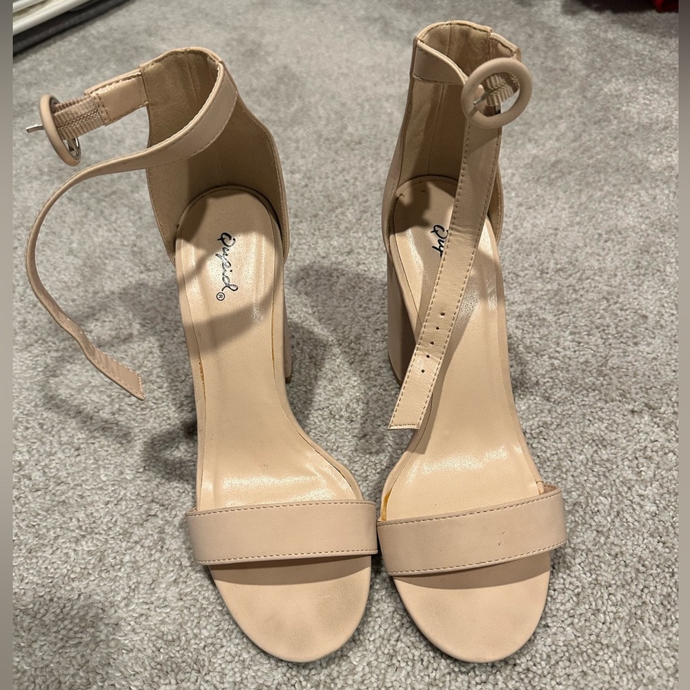 Qupid ankle strap open toed block heels